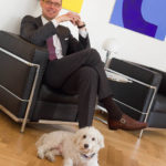 Geschäftsführer mit Hund