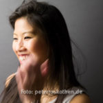 Portrait Frau Porträt, Portraits, Portraitfotos, Fotograf Peter Roskothen, Fotostudio